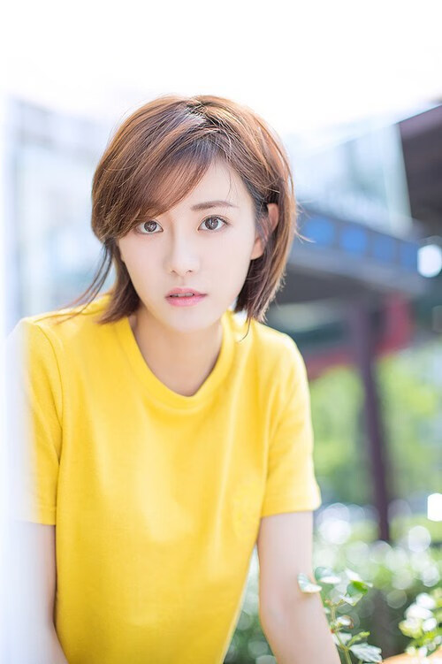 基层足球场地资源紧张制约发展，加强社会足球场地对外开放和运营管理的实施方案