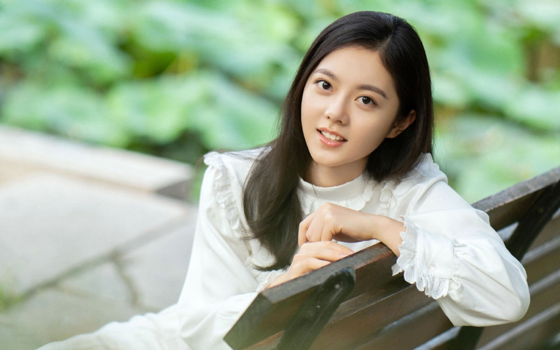 基层足球场地资源紧张制约发展，加强社会足球场地对外开放和运营管理的实施方案