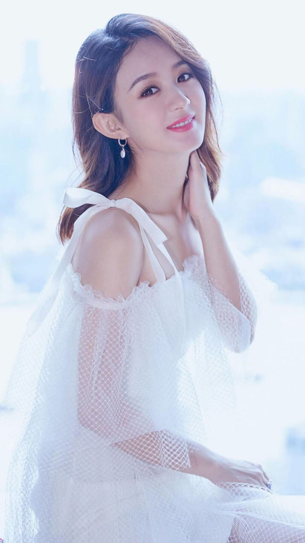 “伊万·戈梅斯的强硬防守与进攻意识，成为美洲狮队的中坚力量”