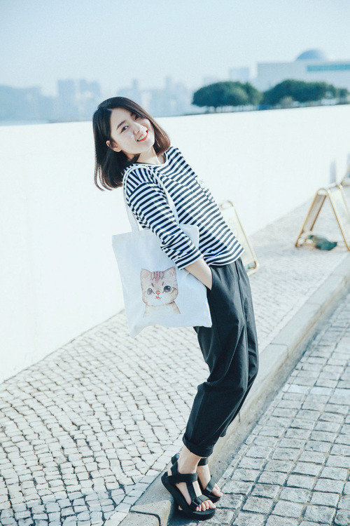 新西兰全黑队的球员技术全面,迅速适应对方战术变化,新西兰全黑队队员介绍